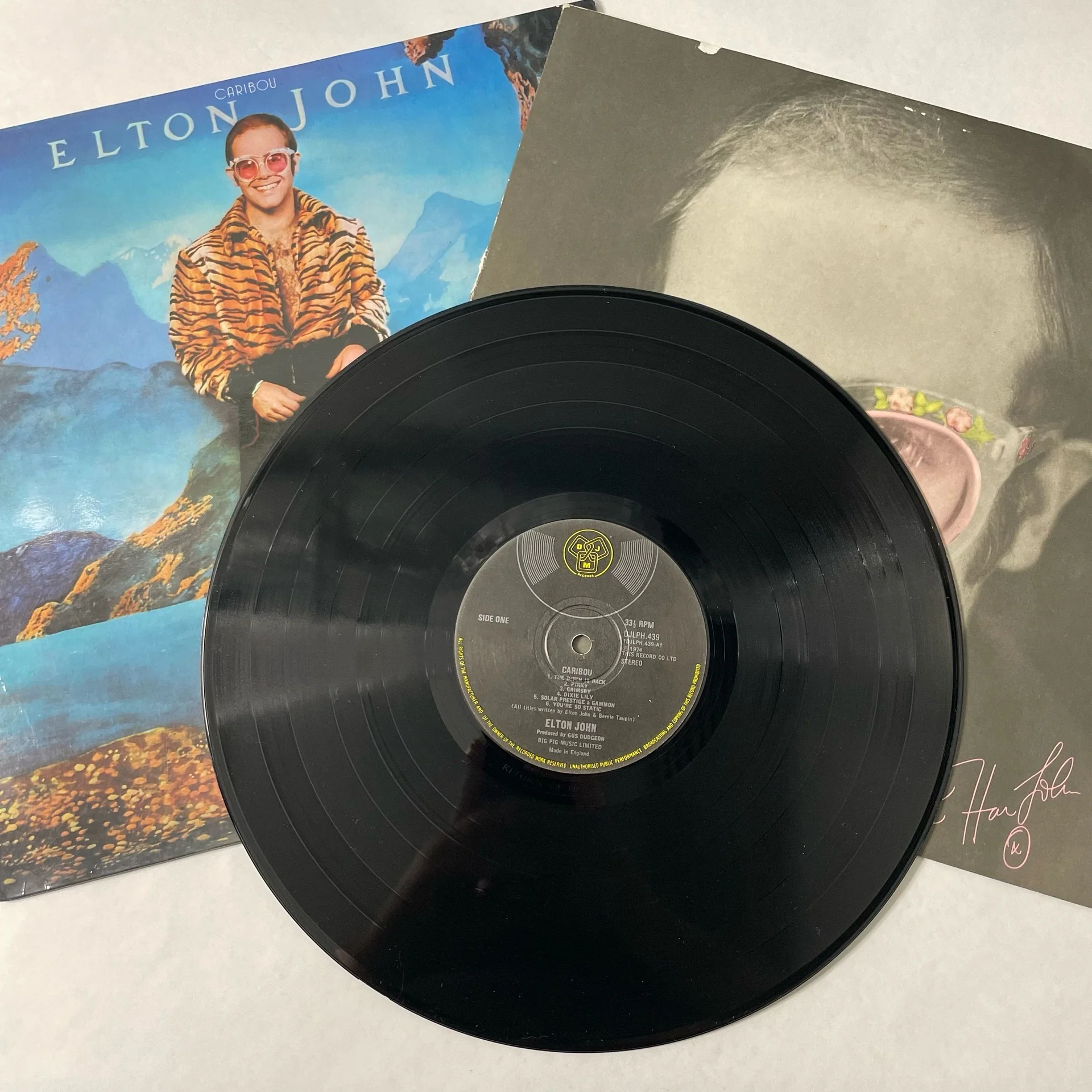 Винтажная виниловая пластинка LP Elton John Caribou (Англия 1974) - миниатюра 3