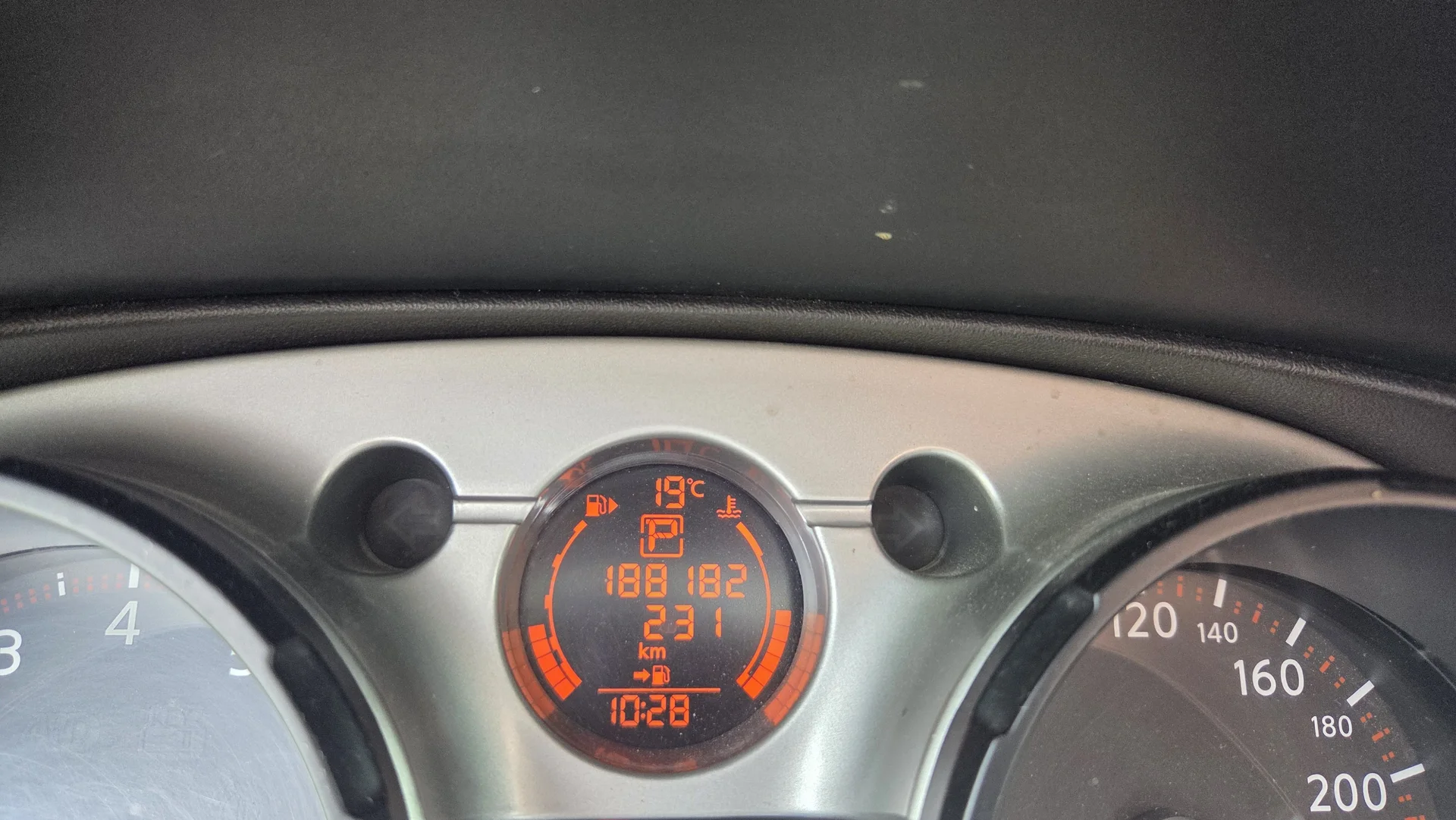 Nissan Qashqai - миниатюра 7