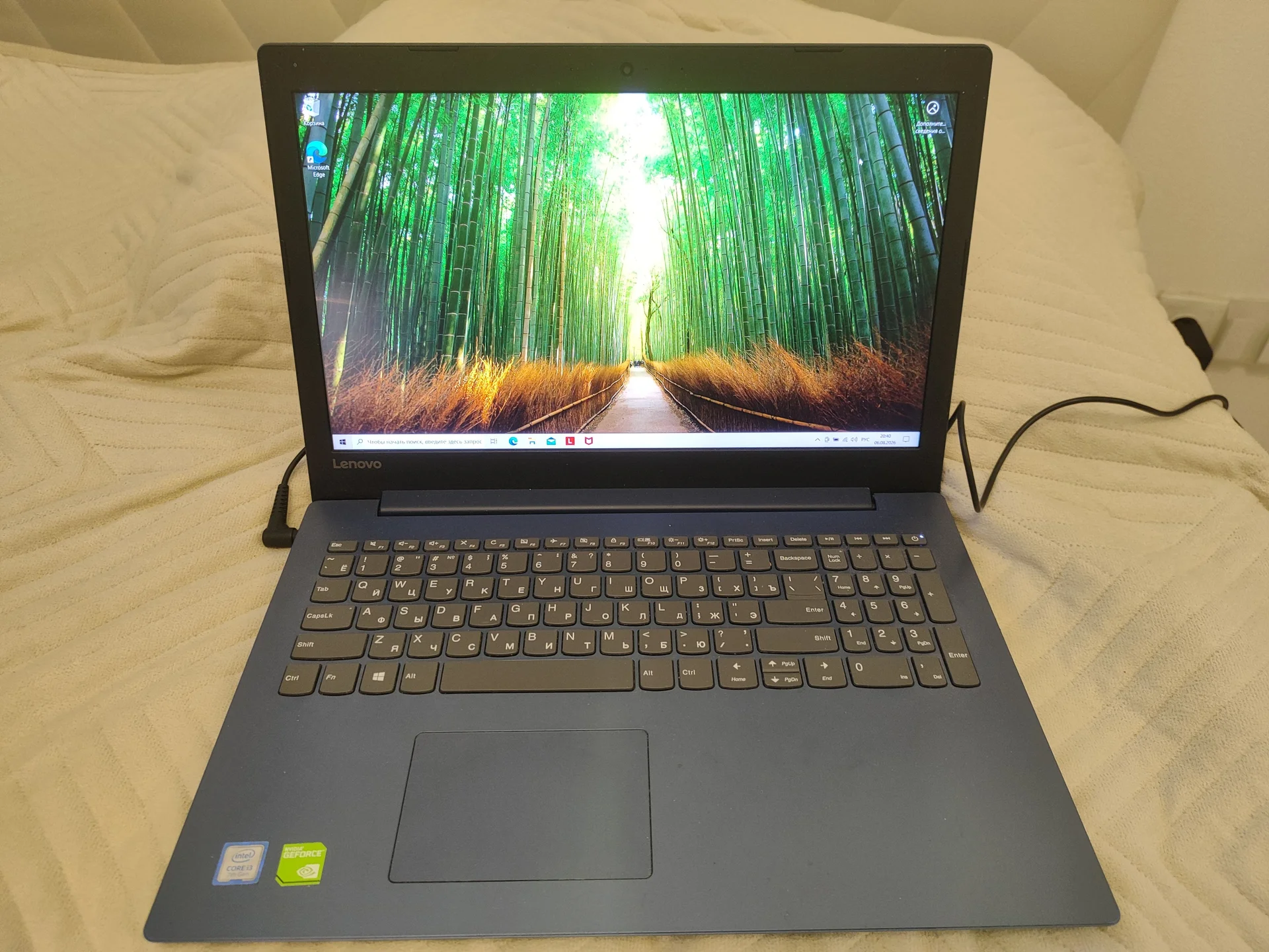 Ноутбук Lenovo 330-15IKB - изображение 1