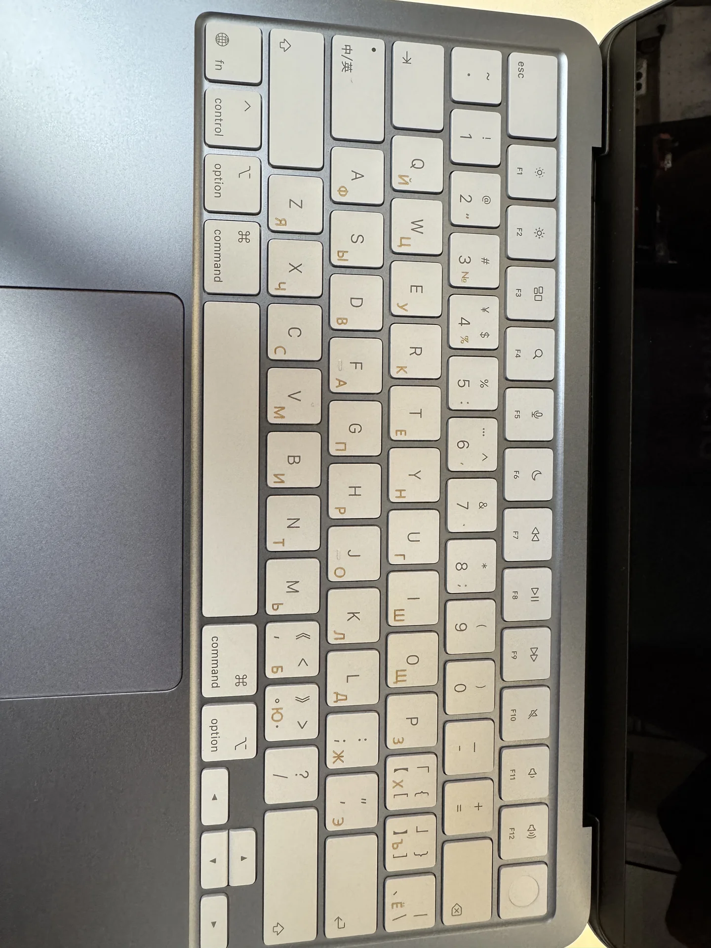 Лазерная гравировка клавиатуры MacBook - миниатюра 4