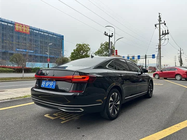 Volkswagen passat 2023 - миниатюра 5