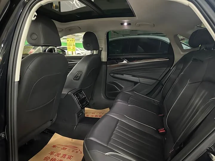 Volkswagen passat 2023 - миниатюра 8