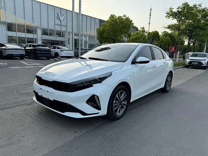 Kia K3 2023 - миниатюра 4