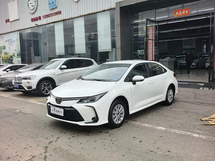 Toyota Corolla - изображение 1