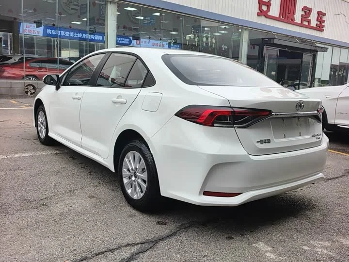 Toyota Corolla - миниатюра 5