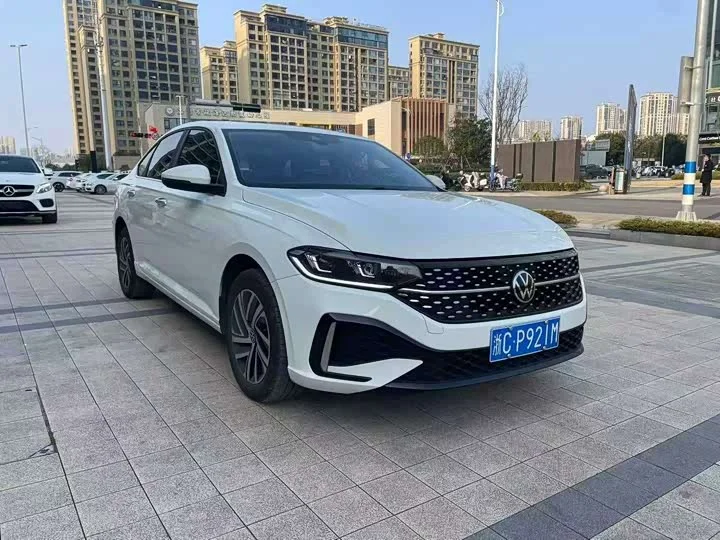 Volkswagen Lavida 2023 - миниатюра 3