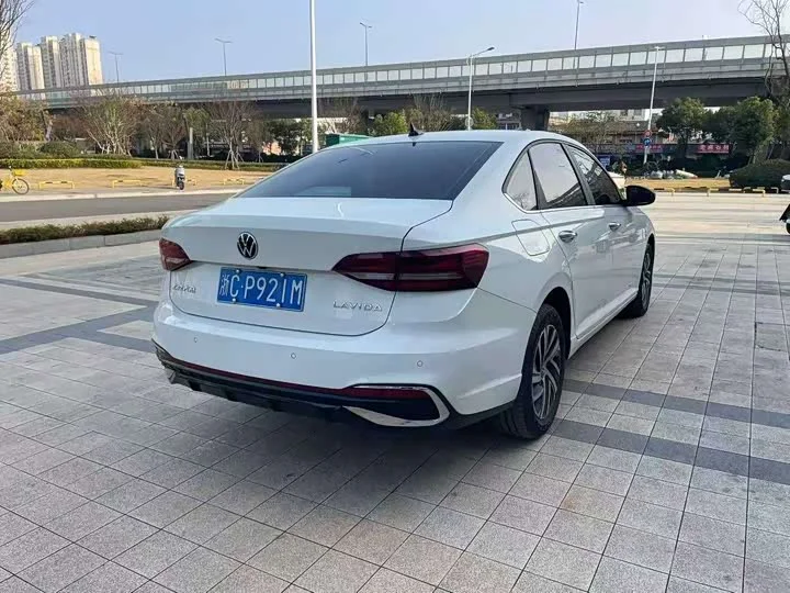 Volkswagen Lavida 2023 - миниатюра 4