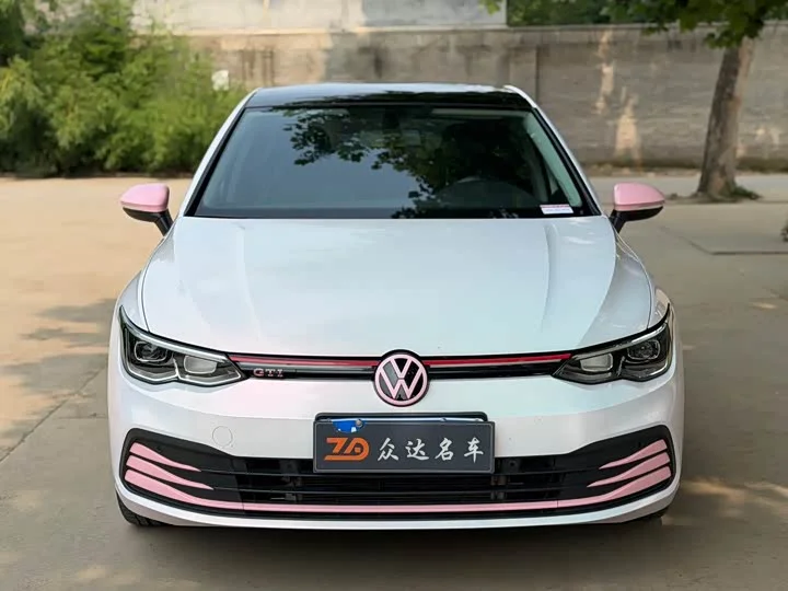 Volkswagen Golf 2023 - миниатюра 2