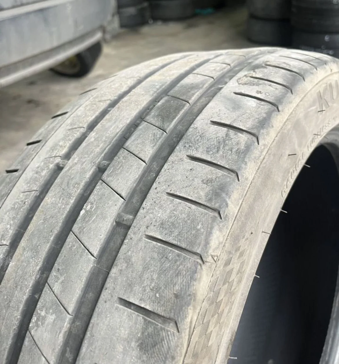 Kumho Ecsta PS91 245/45 R19 102Y - миниатюра 2