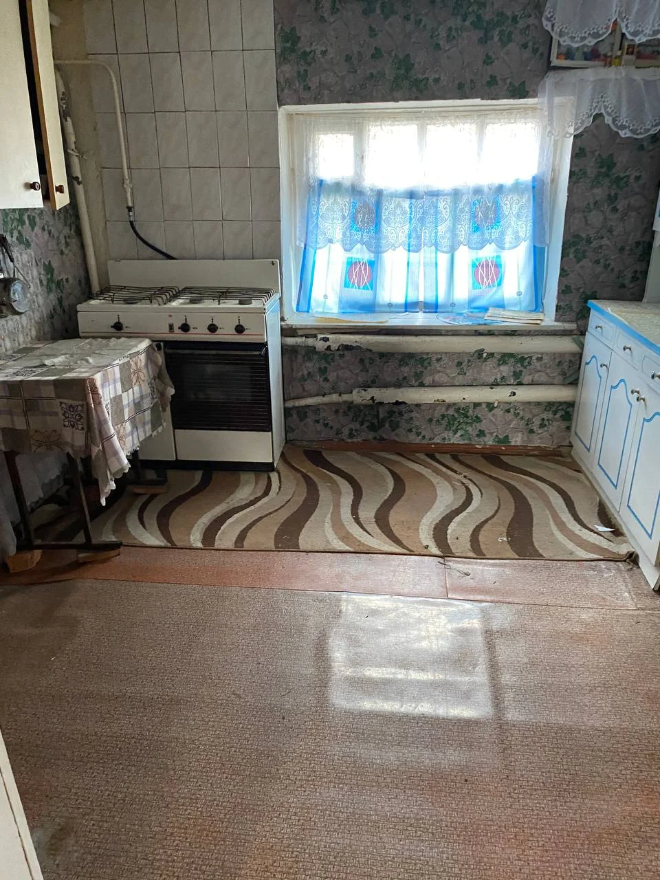 Крепкий жилой дом с большим участком и плодоносящим садом - миниатюра 16
