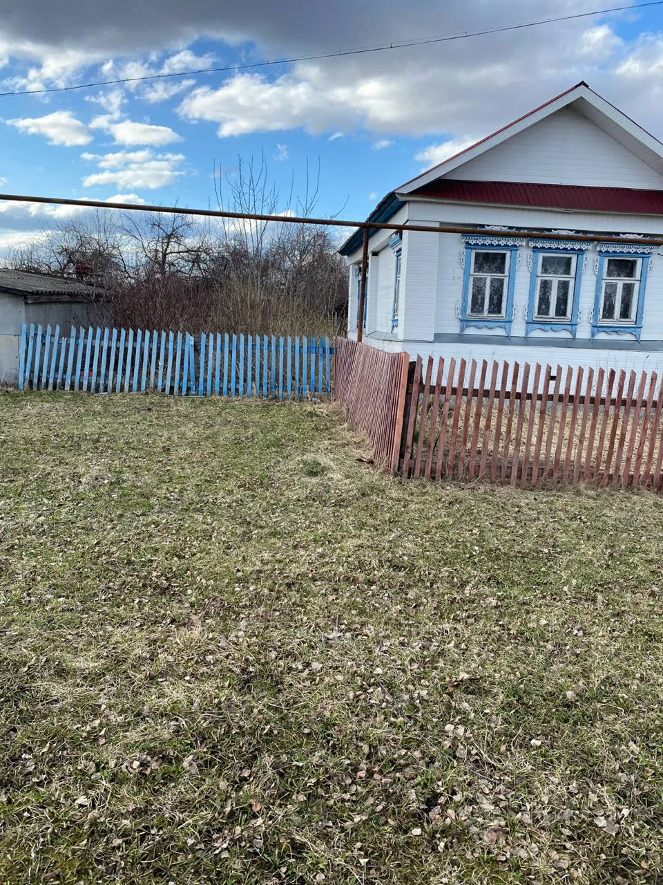 Крепкий жилой дом с большим участком и плодоносящим садом - миниатюра 38