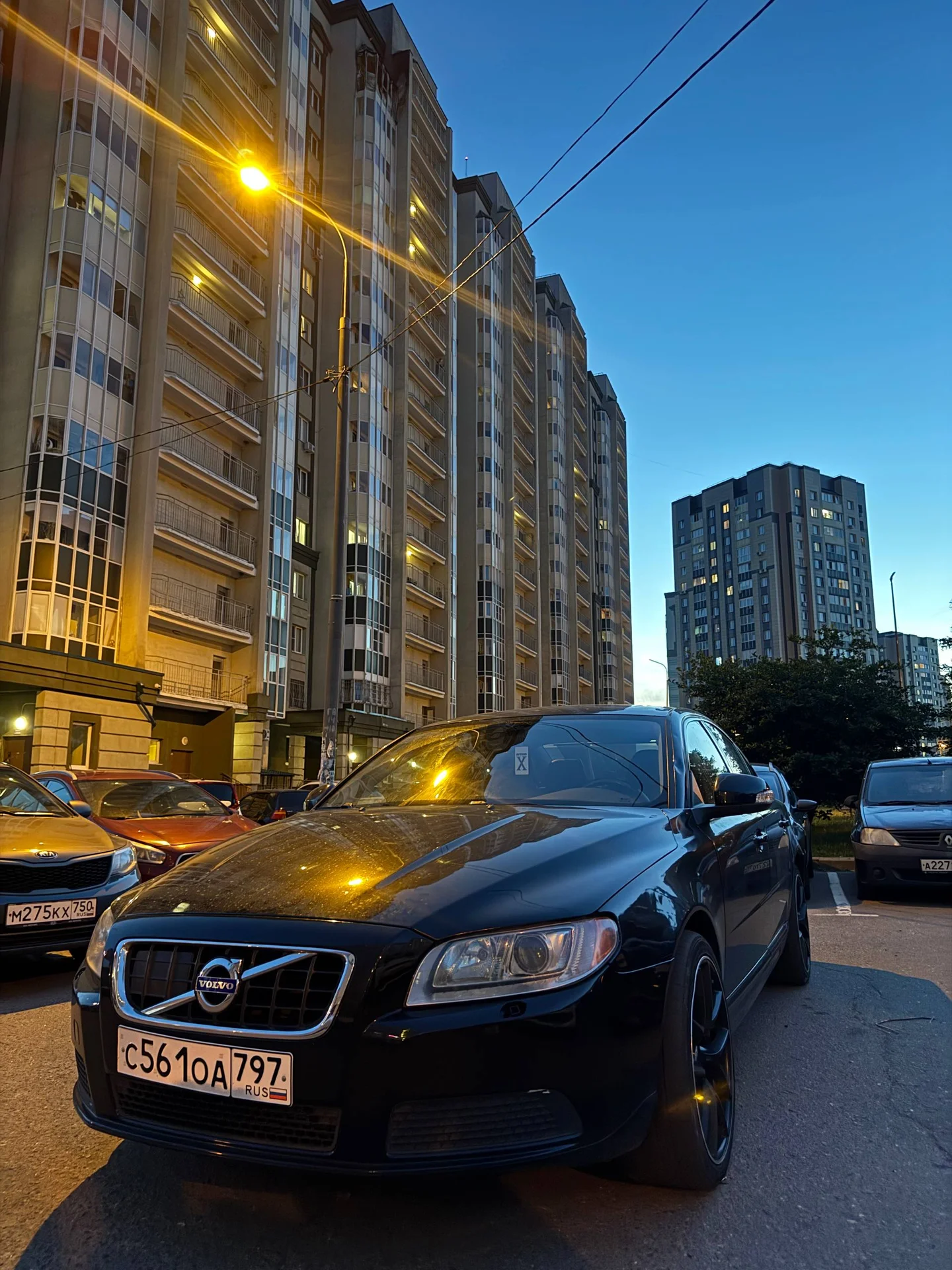 Volvo S80 4.4 - миниатюра 2