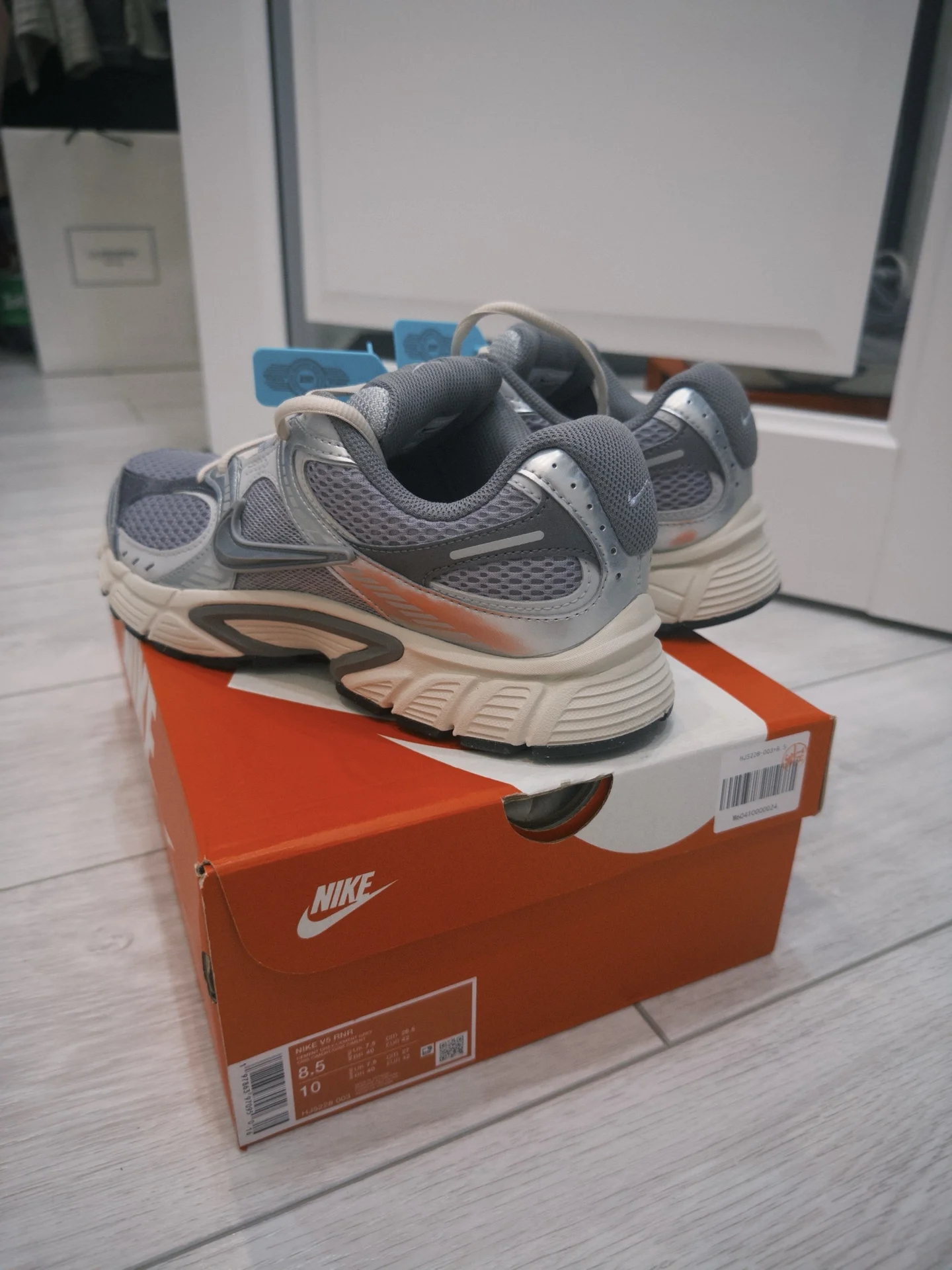 Кроссовки nike v5 rnr новые - миниатюра 3