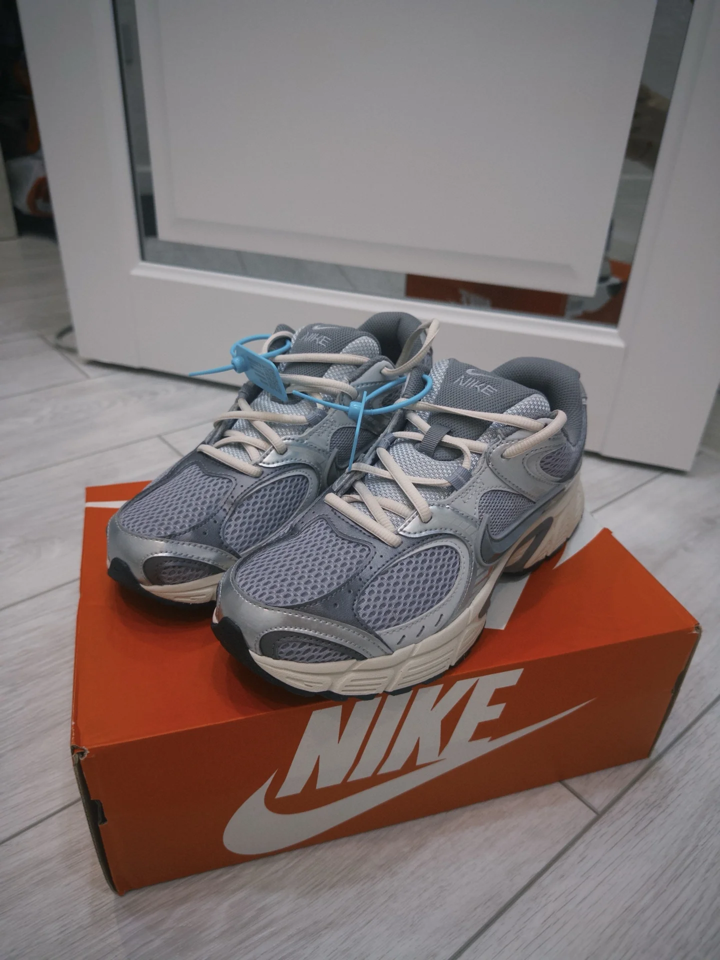 Кроссовки nike v5 rnr новые - миниатюра 2