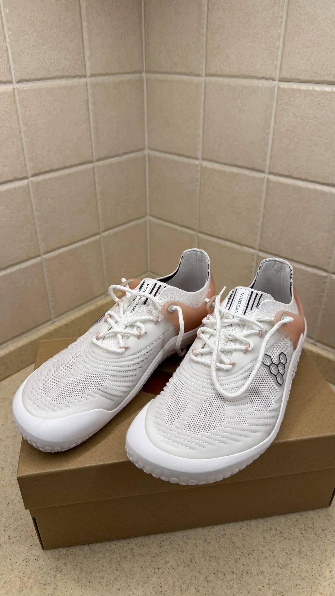 Кросовки женские 37 VIVOBAREFOOT босоногие - миниатюра 5