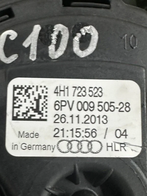 Педаль газа Audi S5 8T CGW 2013 - миниатюра 5