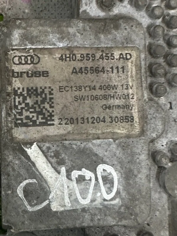 Мотор вентилятора охлаждения Audi S5 8T CGW 2013 - миниатюра 5