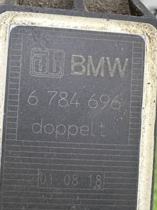 Датчик высоты дорожного просвета BMW 7-series E66 - миниатюра 6