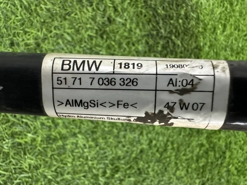 Распорка передняя BMW 7-series E66 N62B40A 2008 - миниатюра 7