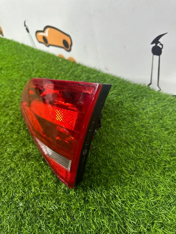 Стоп-сигнал правый Audi A4 8K CDHB 1.8 2008 - миниатюра 4