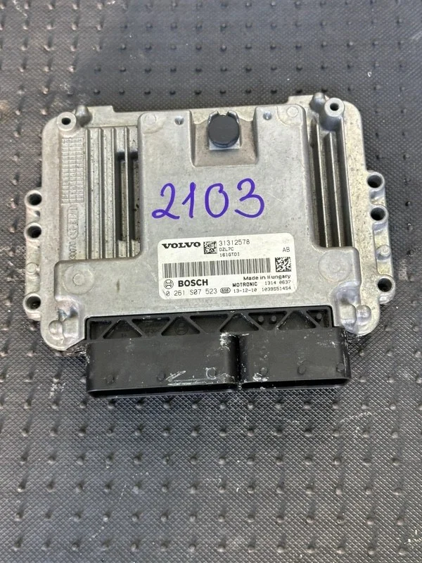 Блок управления двигателем VOLVO V40 B4164T 2014 - изображение 1
