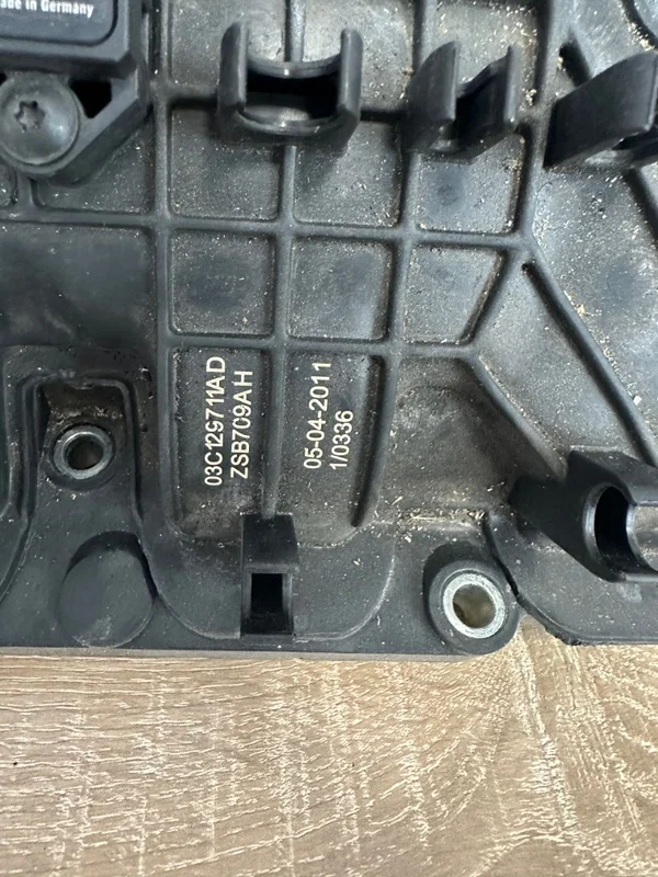 Коллектор впускной Volkswagen Golf MK6 CAXA 1.4 - миниатюра 4