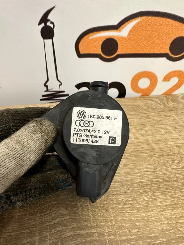 Помпа печки Volkswagen Golf MK6 CAXA 1.4 2011 - миниатюра 3
