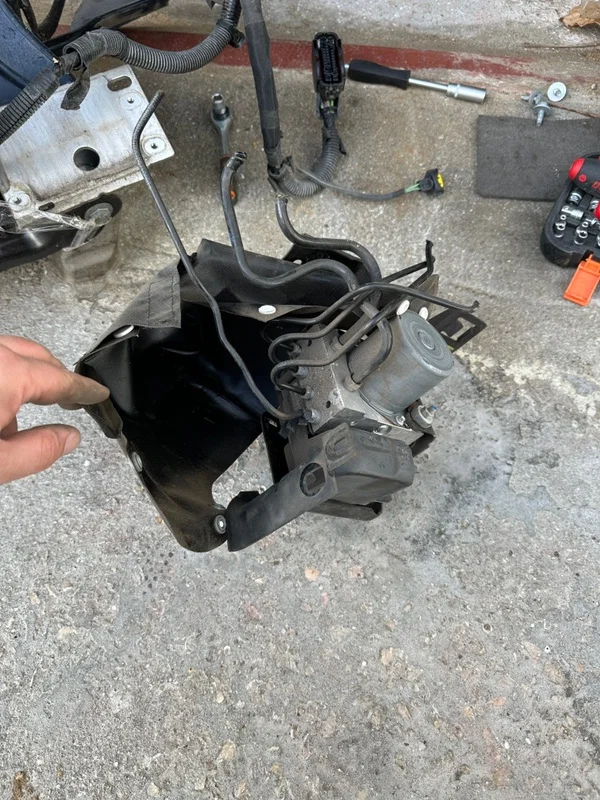 Блок ABS PEUGEOT 308 T7 EP6DT 2009 - миниатюра 3