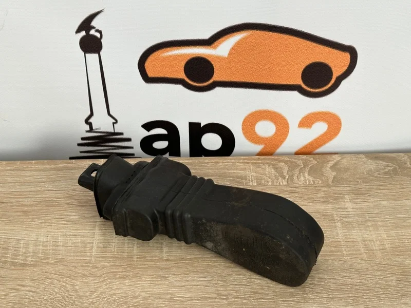 Ограничитель двери передний Audi A4 8K CDHB 1.8 - миниатюра 2