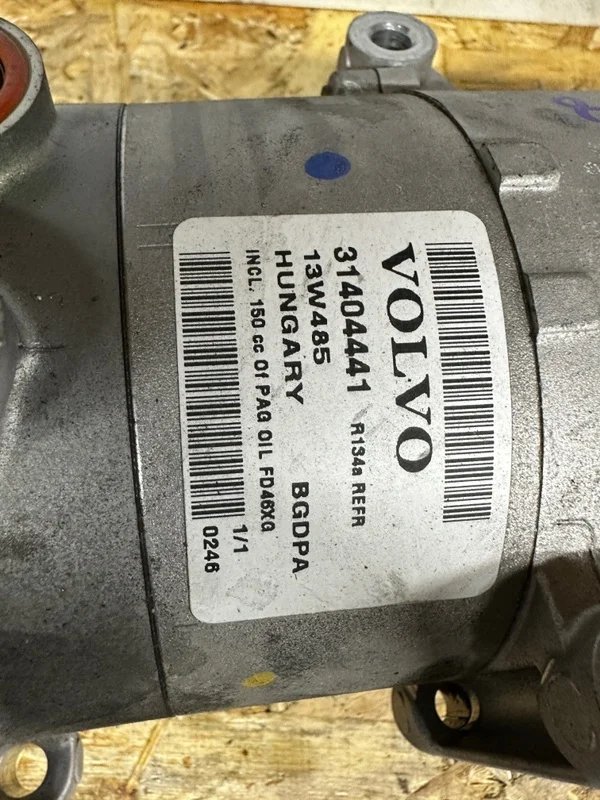 Компрессор кондиционера VOLVO V40 B4164T 2014 - миниатюра 6