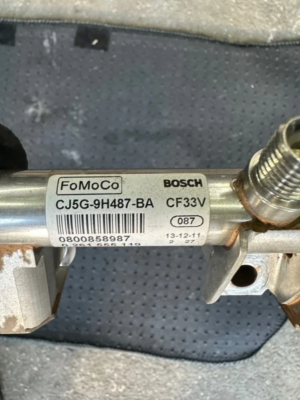 Топливная рейка VOLVO V40 B4164T 2014 - миниатюра 2