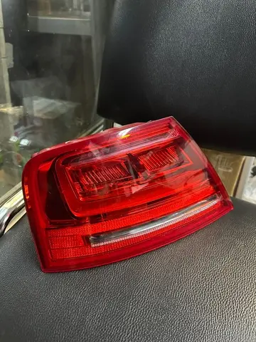 Стоп-сигнал левый Audi a8 4H 2010