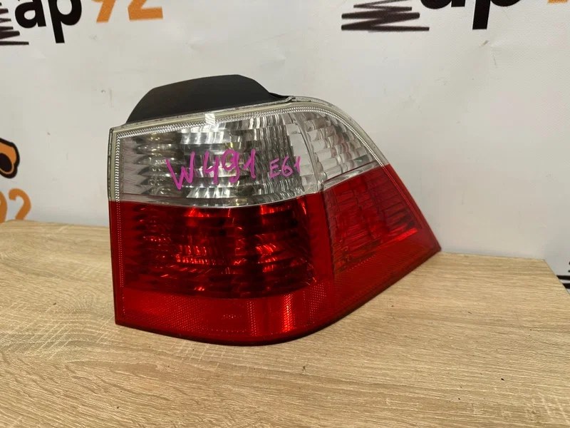 Стоп-сигнал правый BMW 5-series E61 N52B30AF 2006 - изображение 1