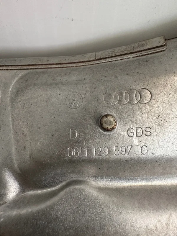 Тепловой экран Audi A4 8K CDHB 1.8 2009 - миниатюра 2