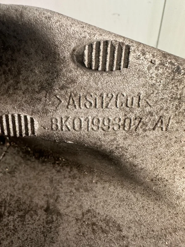 Подушка двигателя Audi A4 8K CDHB 1.8 2009 - миниатюра 4