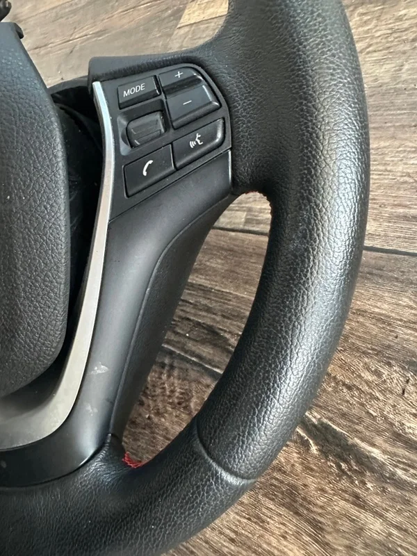 Руль BMW 1-series F20 N13B16A 2014 - миниатюра 8