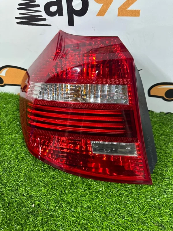 Стоп-сигнал левый BMW 1-series E87 N45B16A 2011 - миниатюра 2