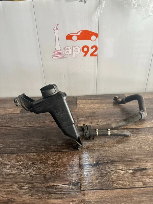 Бачок гидроусилителя руля Audi A4 B7 BFB 2007 - миниатюра 2