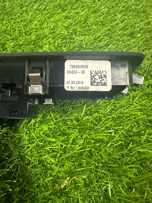 Кнопка стеклоподъемника BMW 3-series F30 N20B20B - миниатюра 4