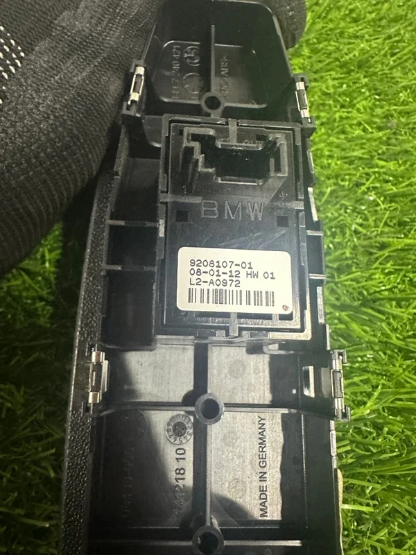 Кнопка стеклоподъемника BMW 3-series F30 N20B20B - миниатюра 5