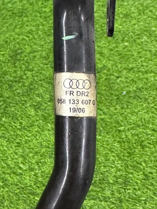 Трубка ОЖ Audi A4 B7 BFB 2007 - миниатюра 5