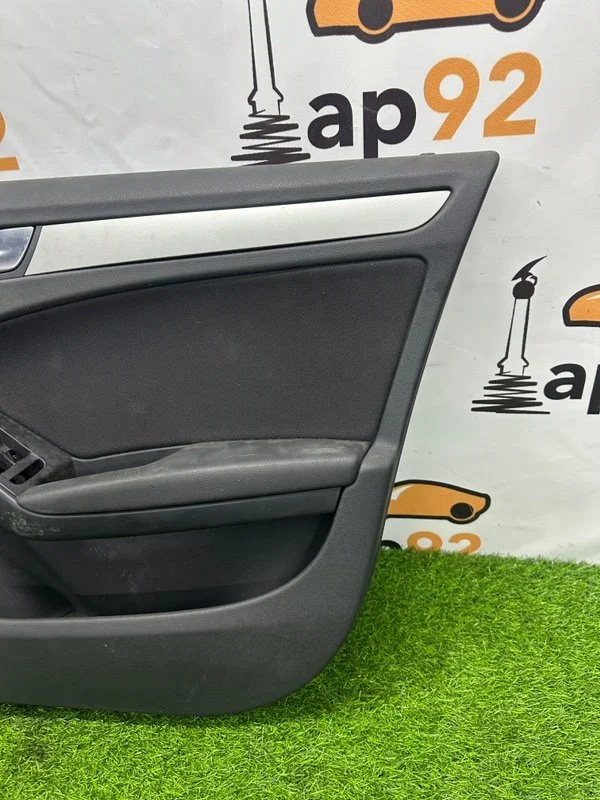 Декоративная вставка передняя правая Audi A4 8K - миниатюра 4