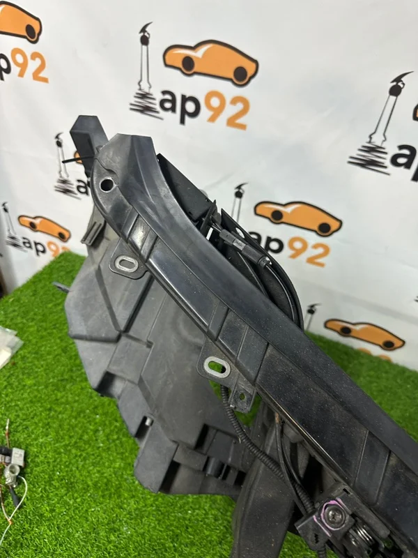 Рамка радиатора Audi A8 D3 BVJ 2006 - миниатюра 10