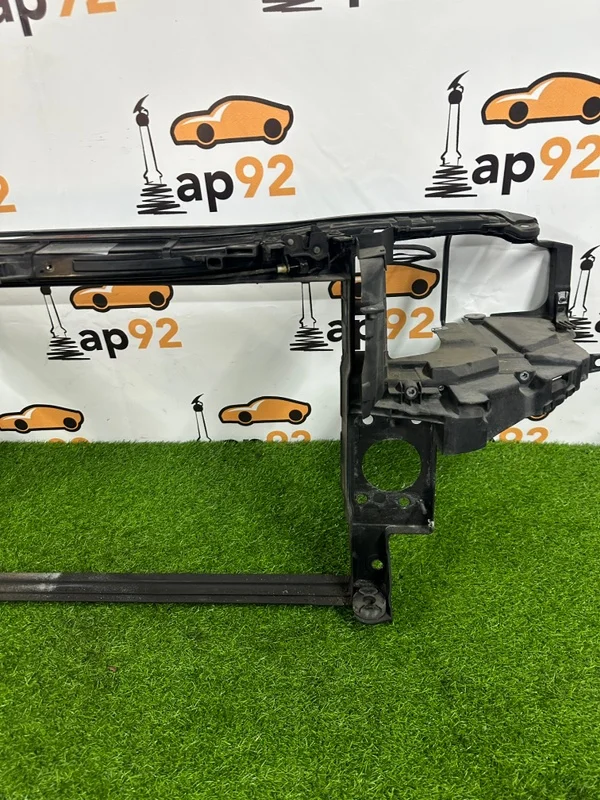 Рамка радиатора Audi A8 D3 BVJ 2006 - миниатюра 4