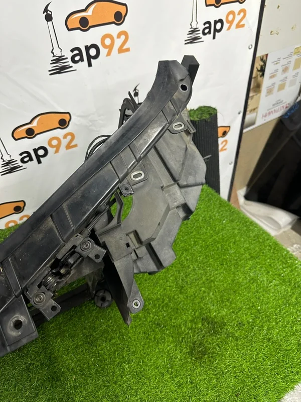 Рамка радиатора Audi A8 D3 BVJ 2006 - миниатюра 7