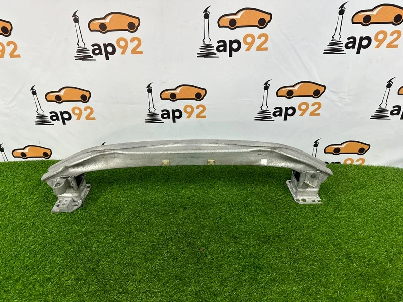 Усилитель бампера передний Audi A8 D3 BVJ 2006 - изображение 1