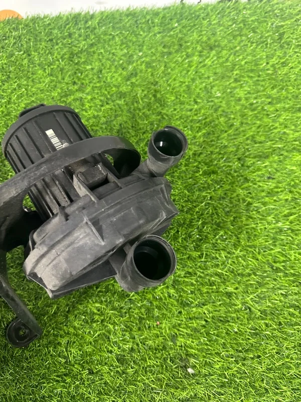 Насос продувки катализатора Audi A4 B7 2008 - миниатюра 3