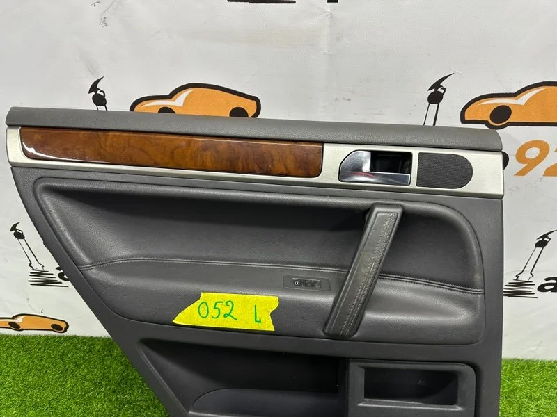 Обшивка боковой двери задняя левая Volkswagen - миниатюра 2