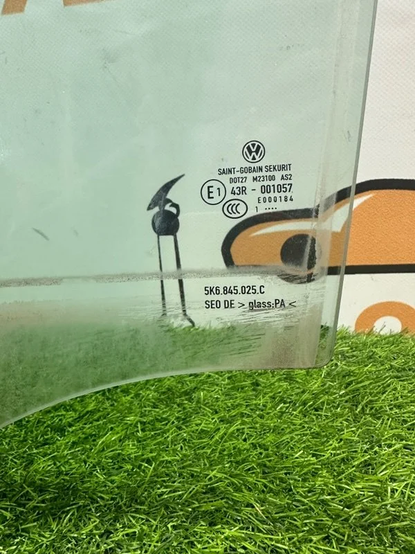 Стекло двери заднее левое Volkswagen Golf MK6 2012 - миниатюра 5