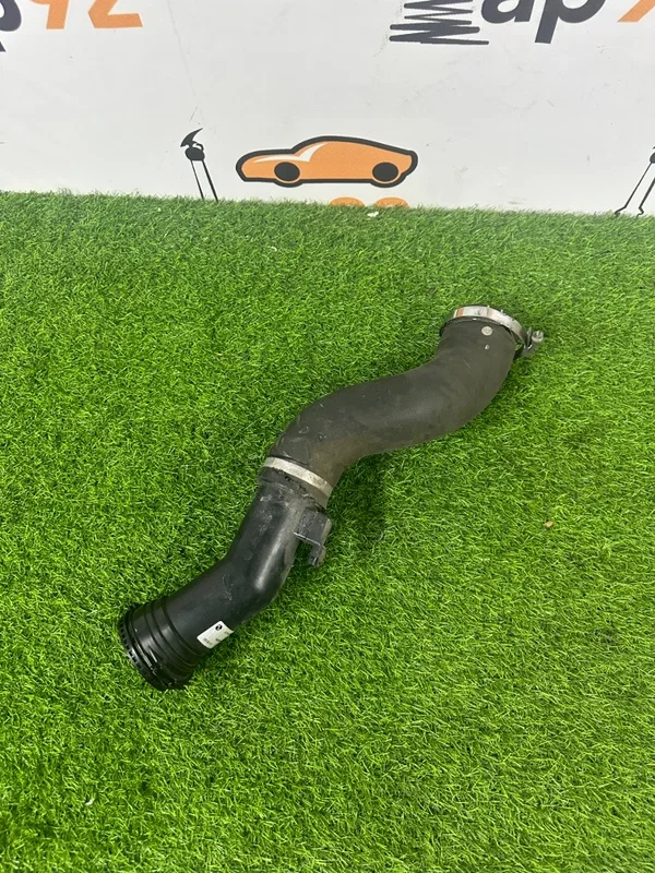 Патрубок интеркулера BMW 1-series F20 N13B16A 122 - миниатюра 2